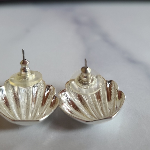 Revlon Silver Shell Shaped Stud Earrings - Picture 7 of 10